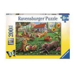 Ravensburger 200pc Playing In The Yard